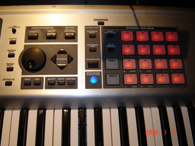 Roland Fantom X6